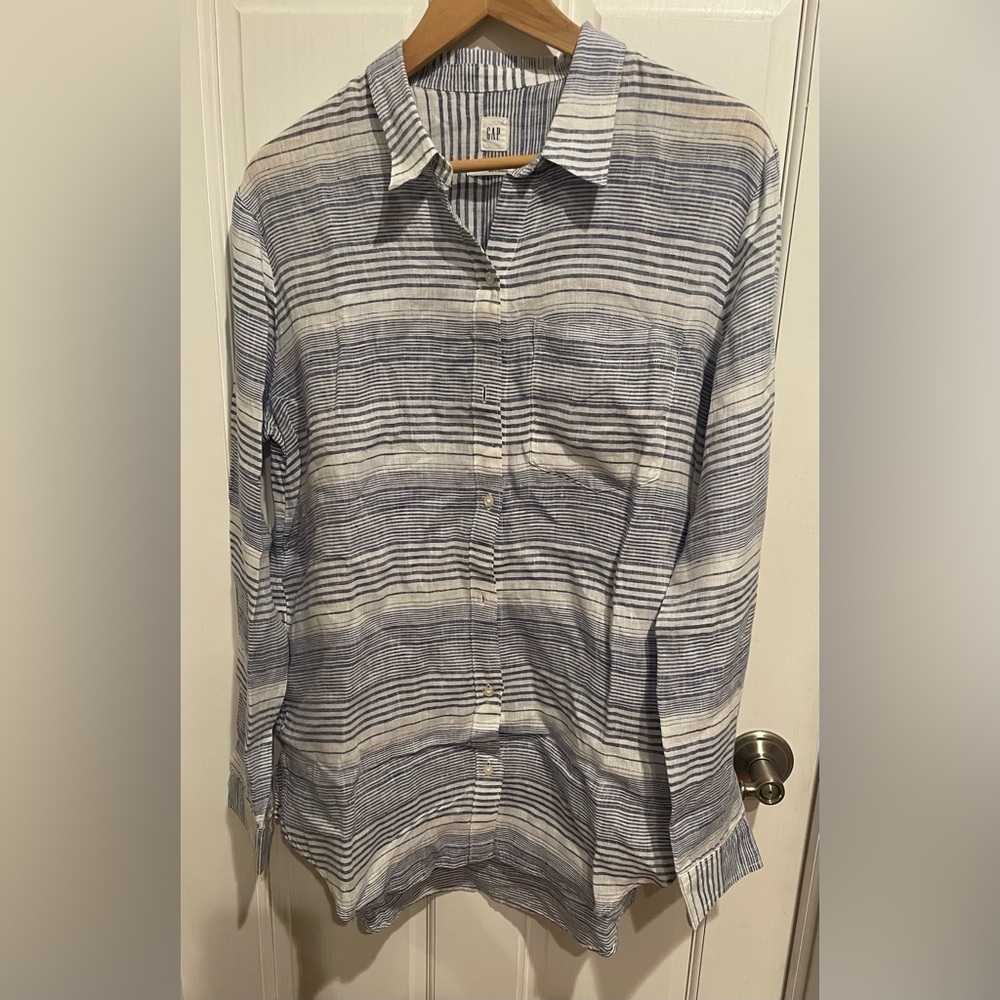 GAP Women's Navy and White Striped Button Down 100% Linen Loose Boyfriend Shirt